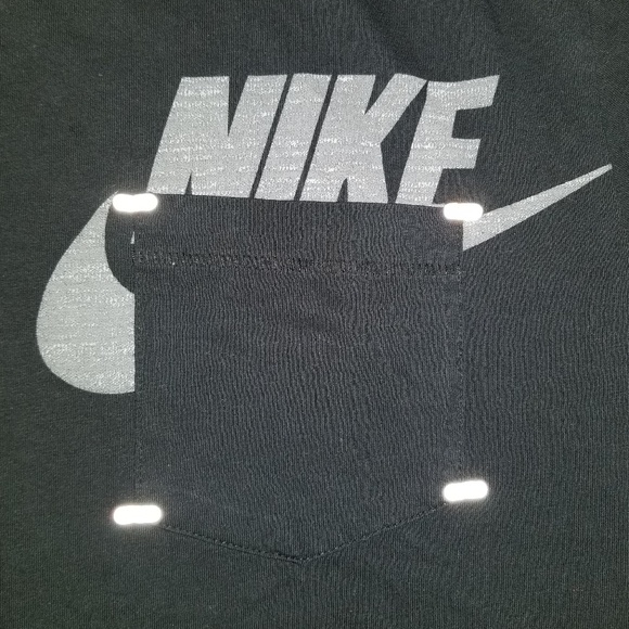 Nike graphic pocket tee sz M 3m - Picture 2 of 2